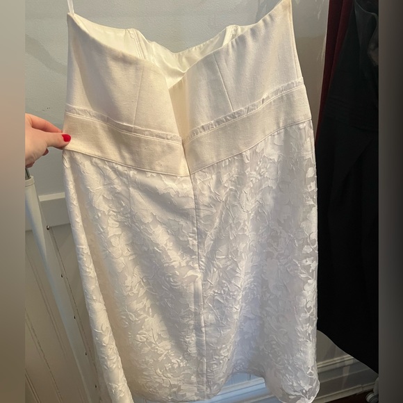 White lace dress - Picture 3 of 3